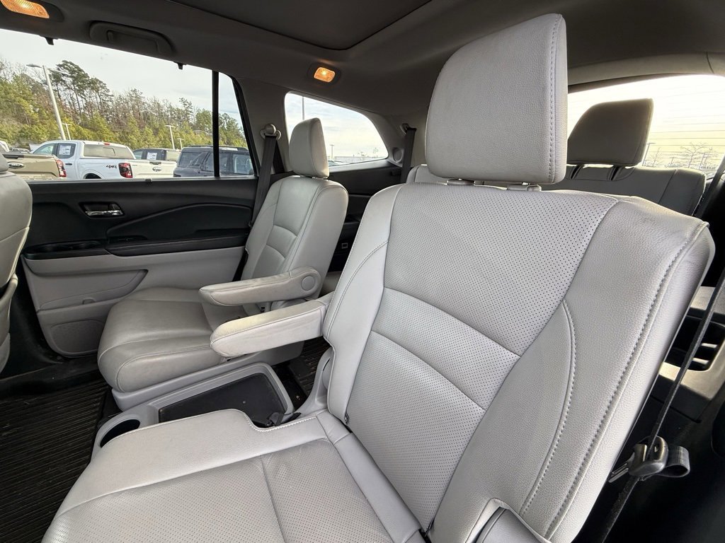 Used 2019 Honda Pilot Elite image 27