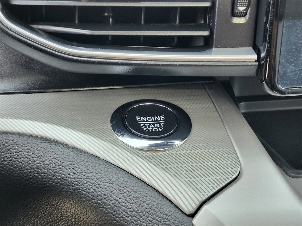 Certified 2022 Ford Explorer XLT w/ Equipment Group 202A image 26