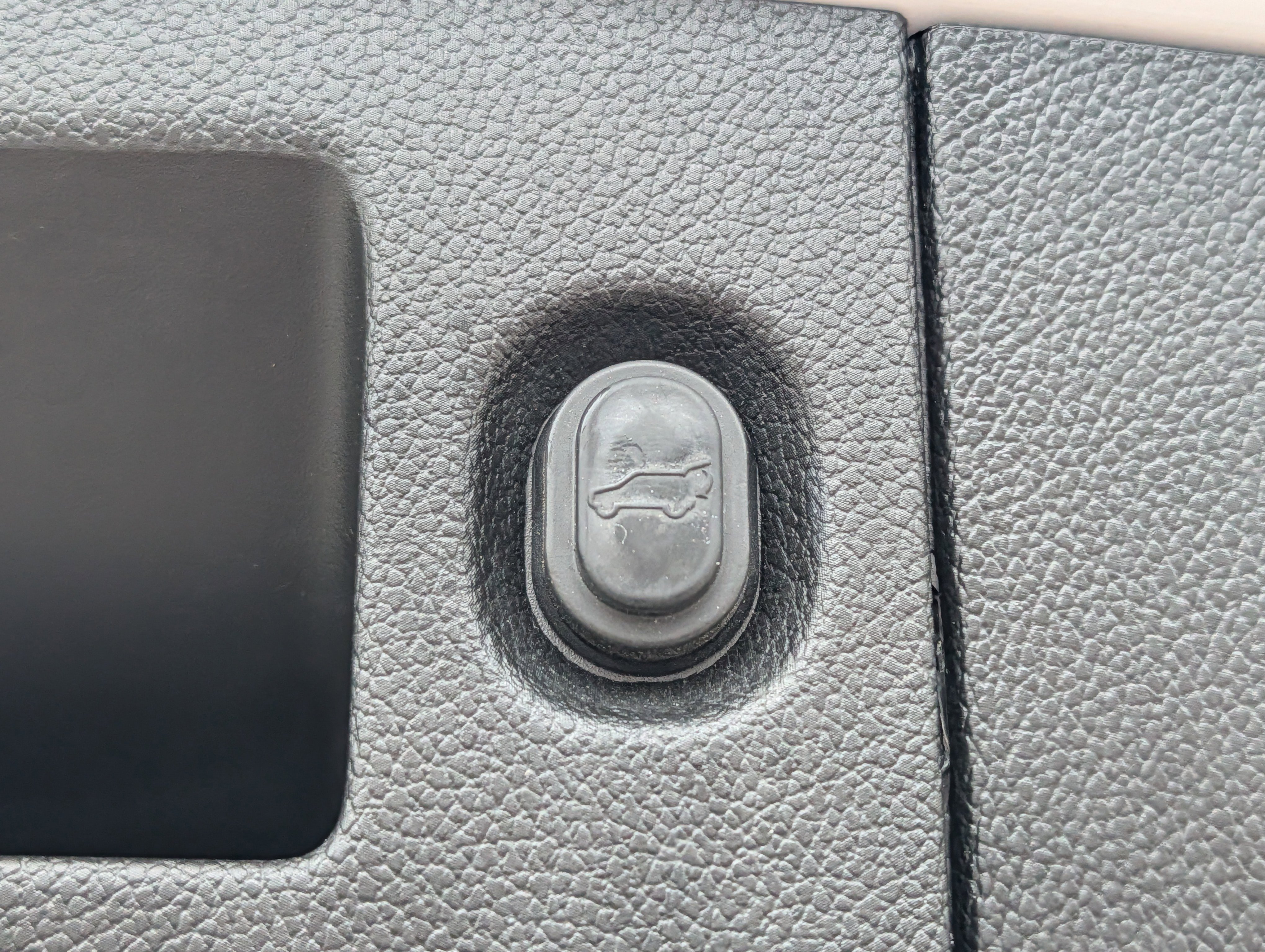 Used 2020 Chevrolet Tahoe Premier image 35