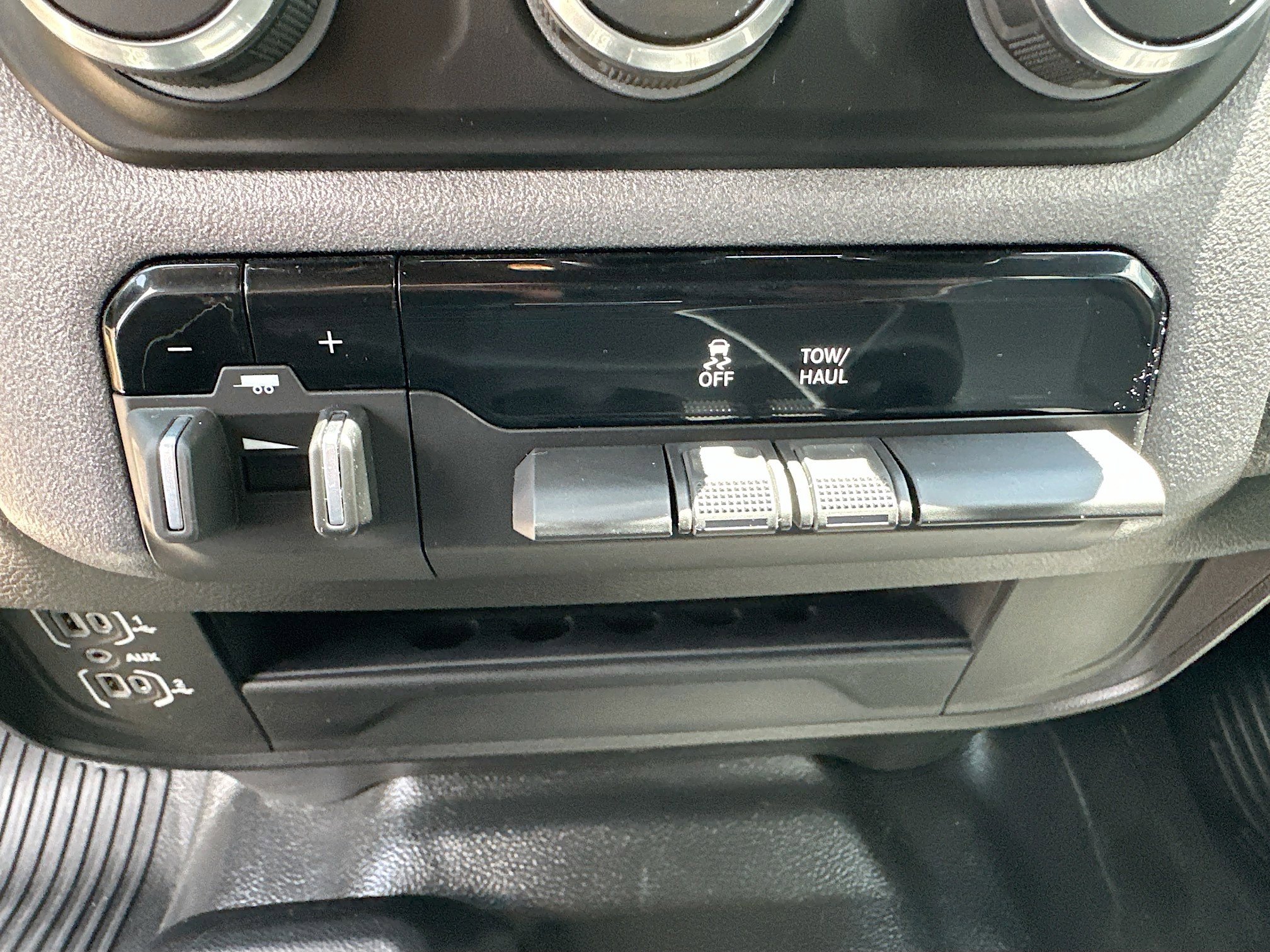 Used 2024 RAM 2500 Tradesman AWD/4WD image 32