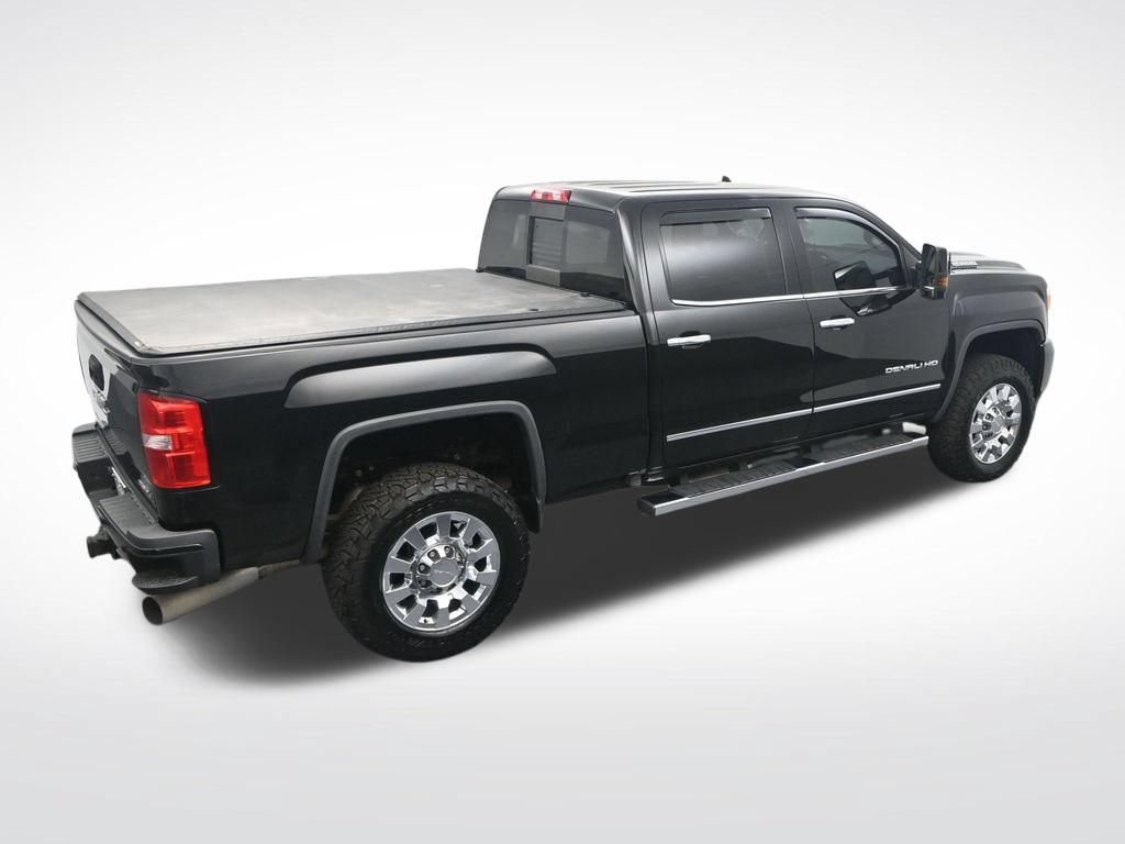 Used 2019 GMC Sierra 2500 Denali w/ Duramax Plus Package AWD/4WD image 27