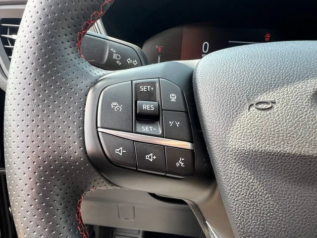 Certified 2024 Ford Escape ST-Line w/ Tech Pack #1 AWD/4WD image 9