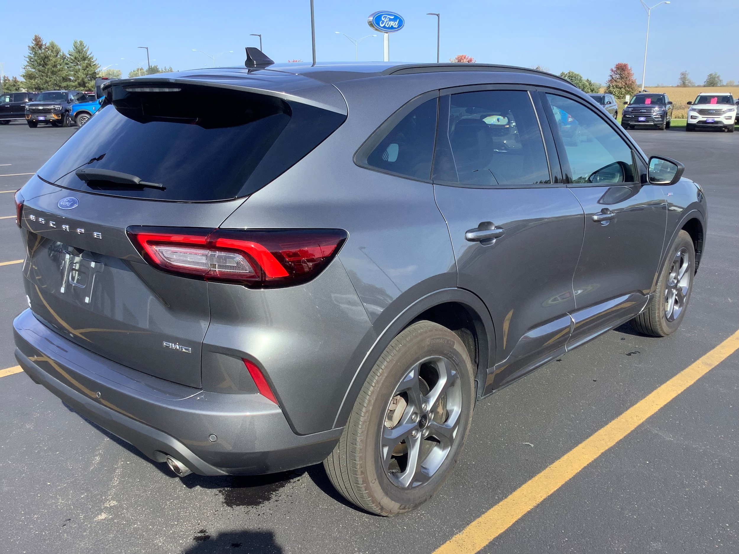 Certified 2024 Ford Escape ST-Line w/ Tech Pack #1 AWD/4WD image 5