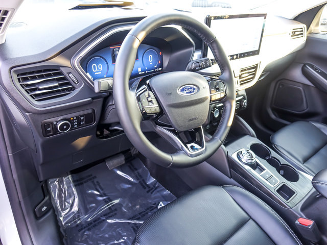 Certified 2025 Ford Escape Platinum AWD/4WD image 10