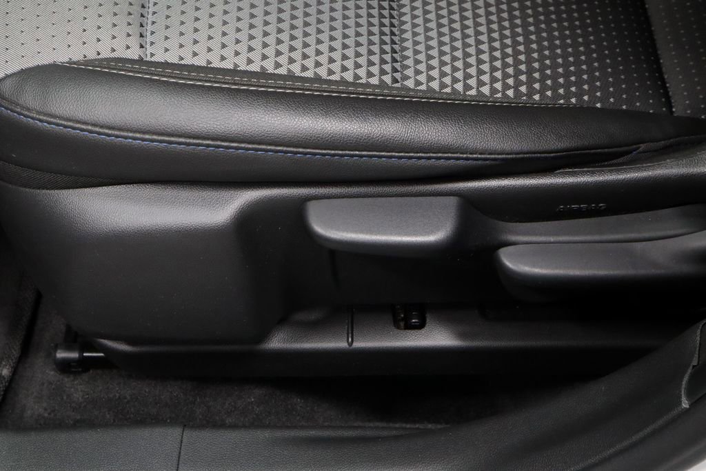 Used 2024 Chevrolet Trax LT image 24