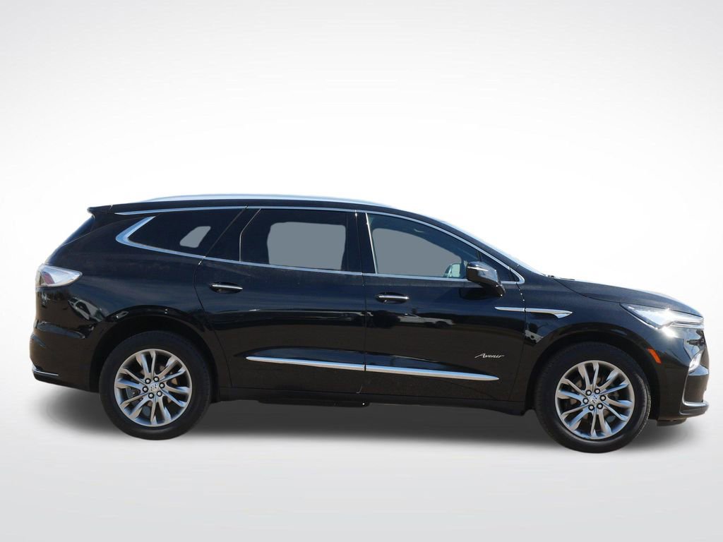 Used 2023 Buick Enclave Avenir w/ Trailering Package, 5000 lbs. AWD/4WD video 2