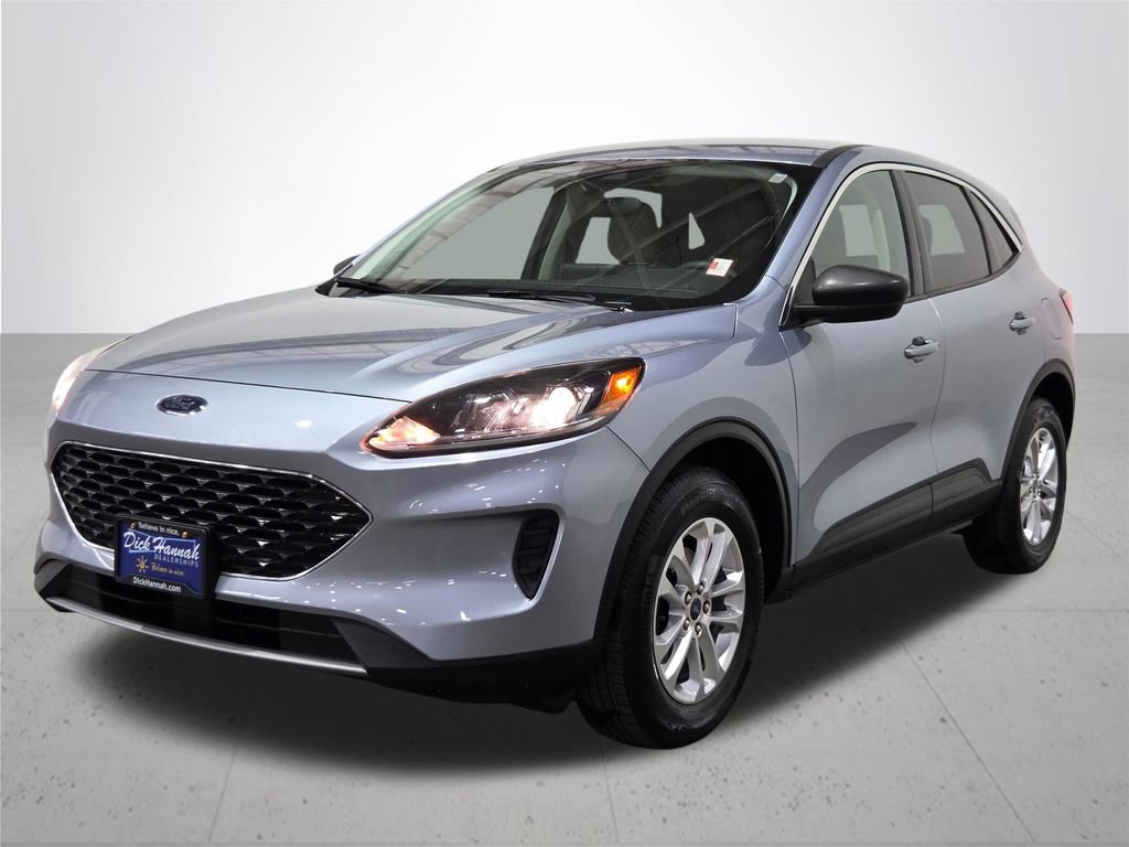 Certified 2022 Ford Escape SE image 2