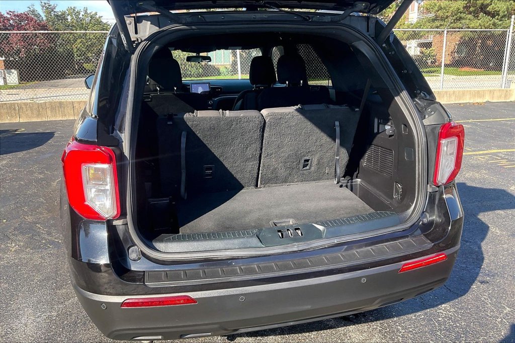 Certified 2020 Ford Explorer XLT AWD/4WD image 28