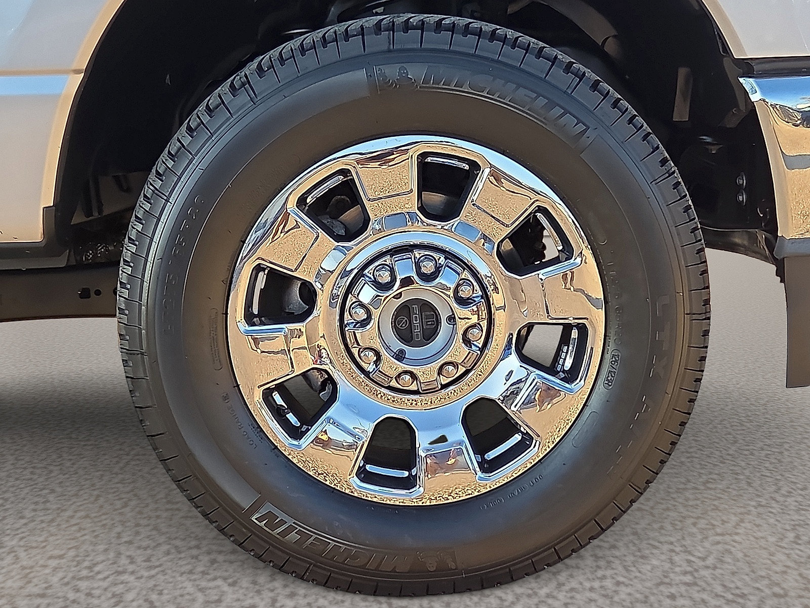 Certified 2024 Ford F250 Lariat w/ Chrome Package AWD/4WD image 7
