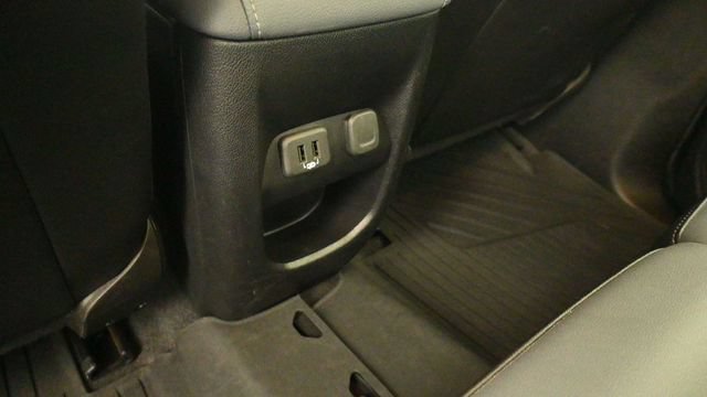 Used 2020 Chevrolet Colorado Z71 AWD/4WD image 13