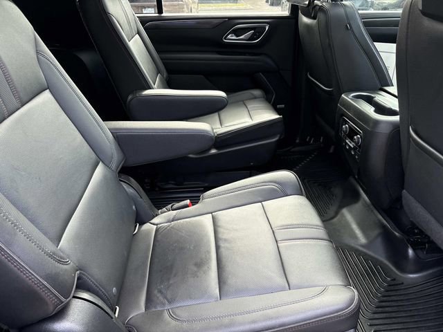 Used 2022 Chevrolet Suburban RST w/ Luxury Package image 22