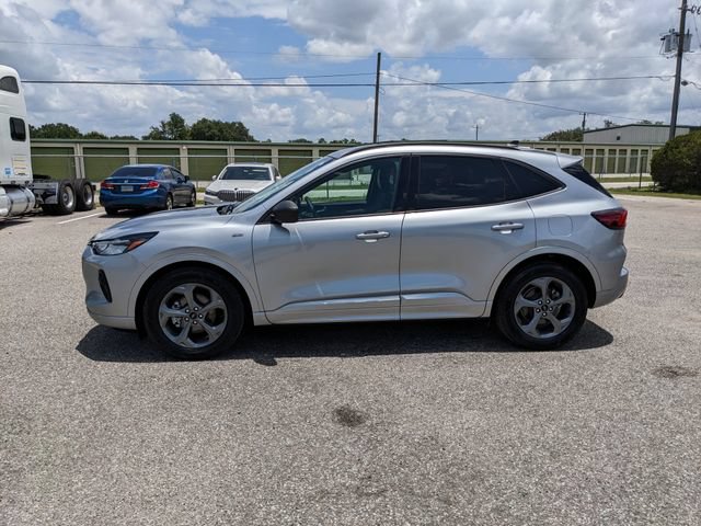 Certified 2023 Ford Escape ST-Line w/ Tech Pack #1 FWD image 7