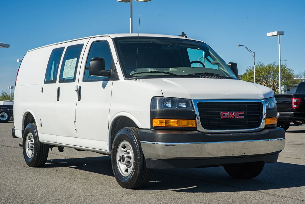Used 2024 GMC Savana 2500 w/ Driver Convenience Package RWD image 1