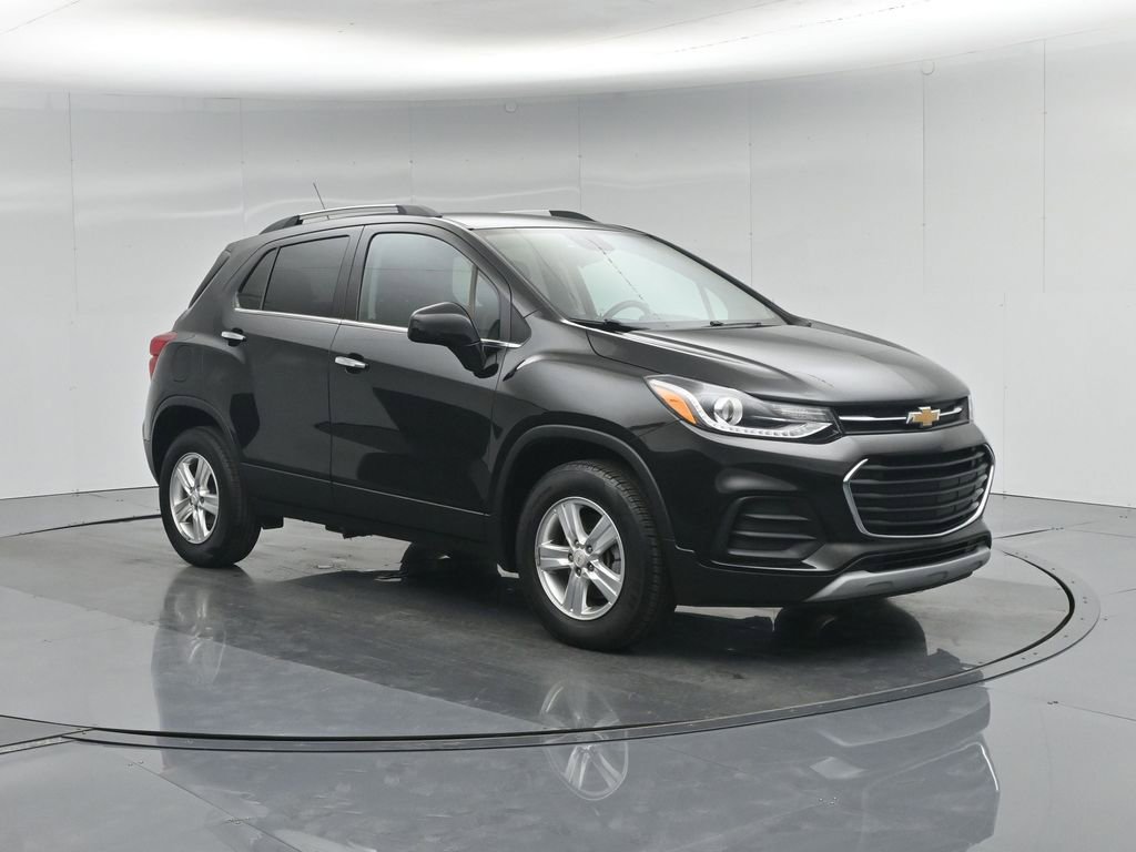 Used 2020 Chevrolet Trax LT w/ LT Convenience Package AWD/4WD image 27