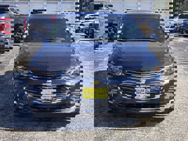 Used 2018 Chevrolet Malibu LT w/ Leather Package image 2