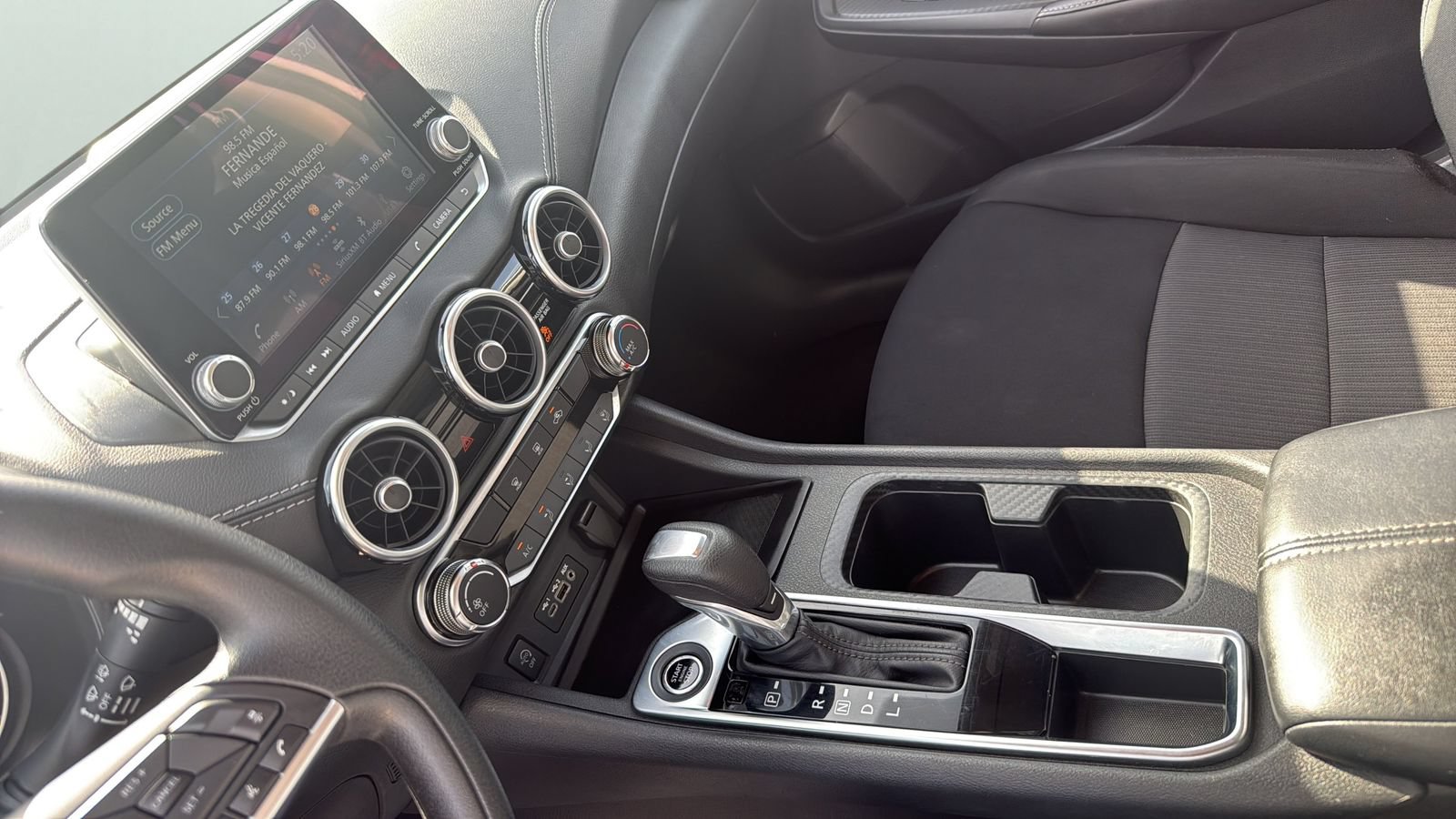 Used 2025 Nissan Sentra SV FWD image 18
