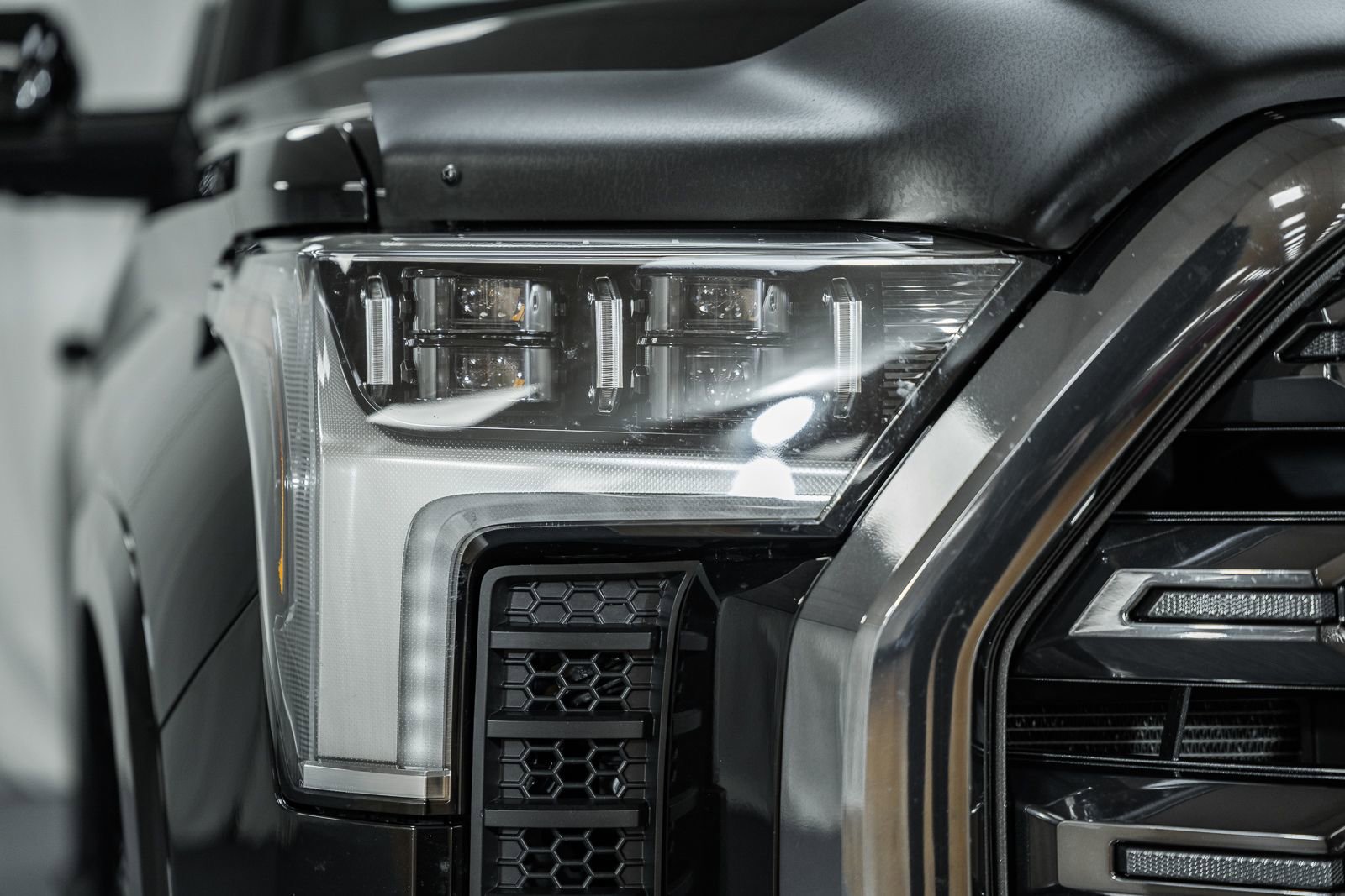 Used 2023 Toyota Tundra Platinum image 9