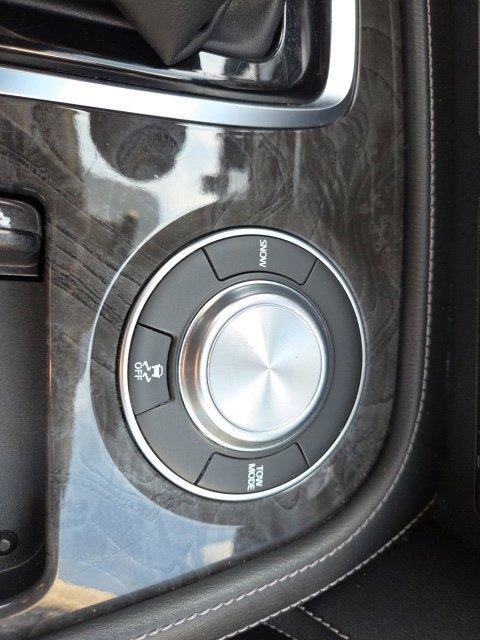 Used 2023 INFINITI QX80 Luxe w/ Cargo Package RWD image 38