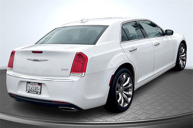 Used 2019 Chrysler 300 Limited image 4