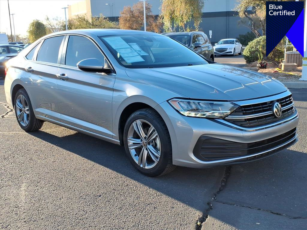 Used 2022 Volkswagen Jetta SE image 1