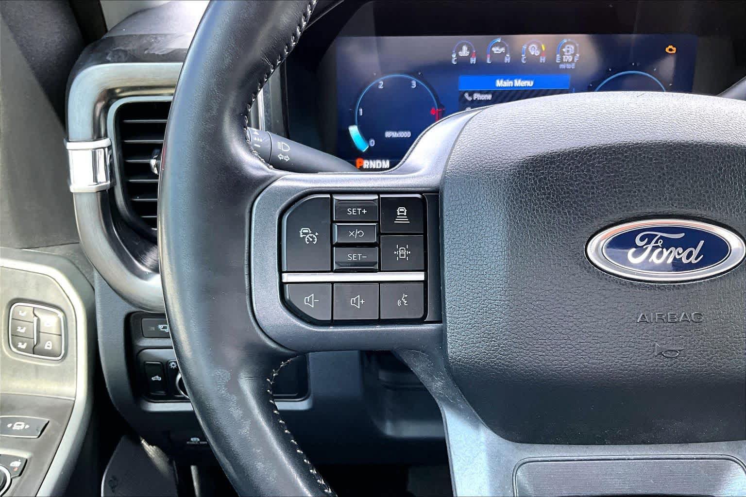 Certified 2024 Ford F250 Lariat w/ Lariat Ultimate Package AWD/4WD image 24