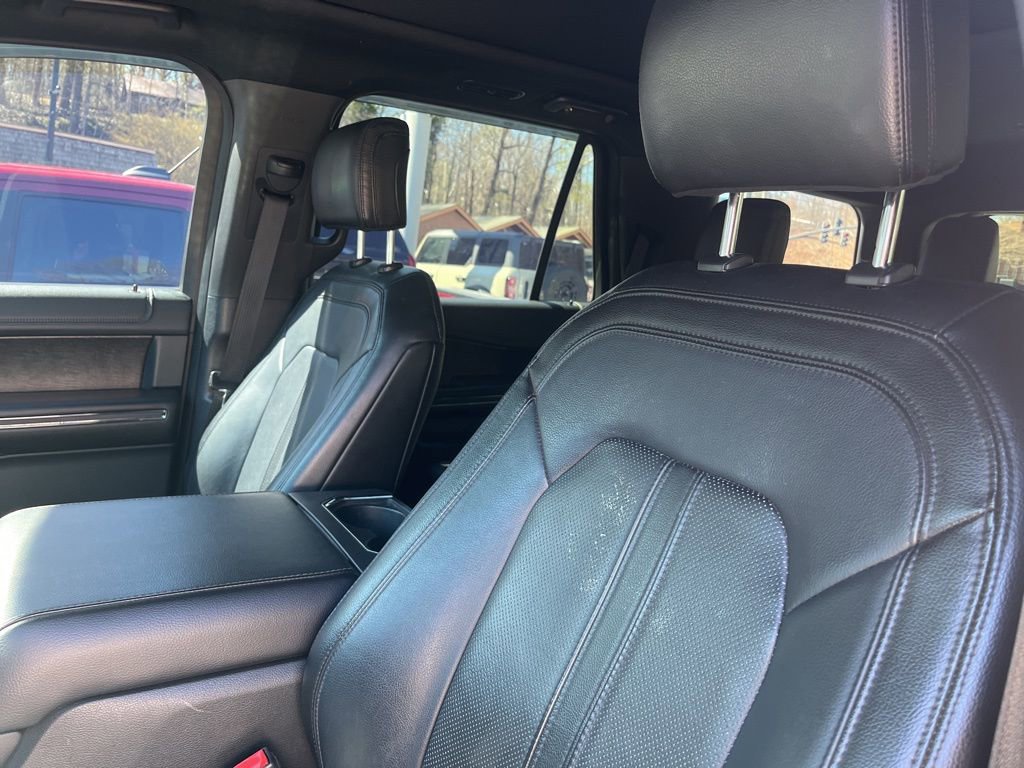 Certified 2018 Ford Expedition Limited image 9