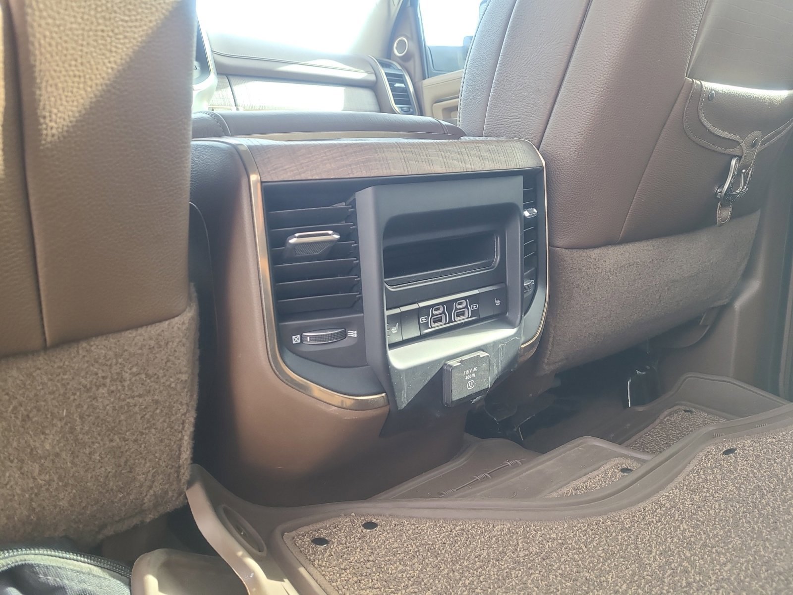 Used 2022 RAM 3500 Limited image 32