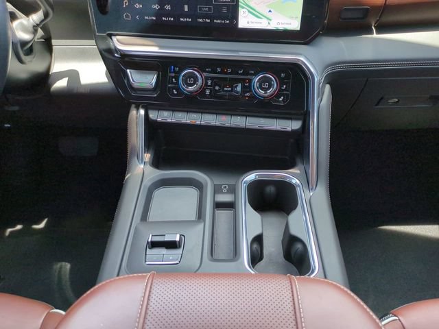 Used 2024 GMC Sierra 2500 Denali Ultimate AWD/4WD image 19