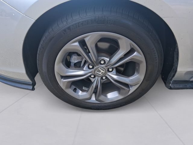 Used 2024 Honda Accord EX image 9