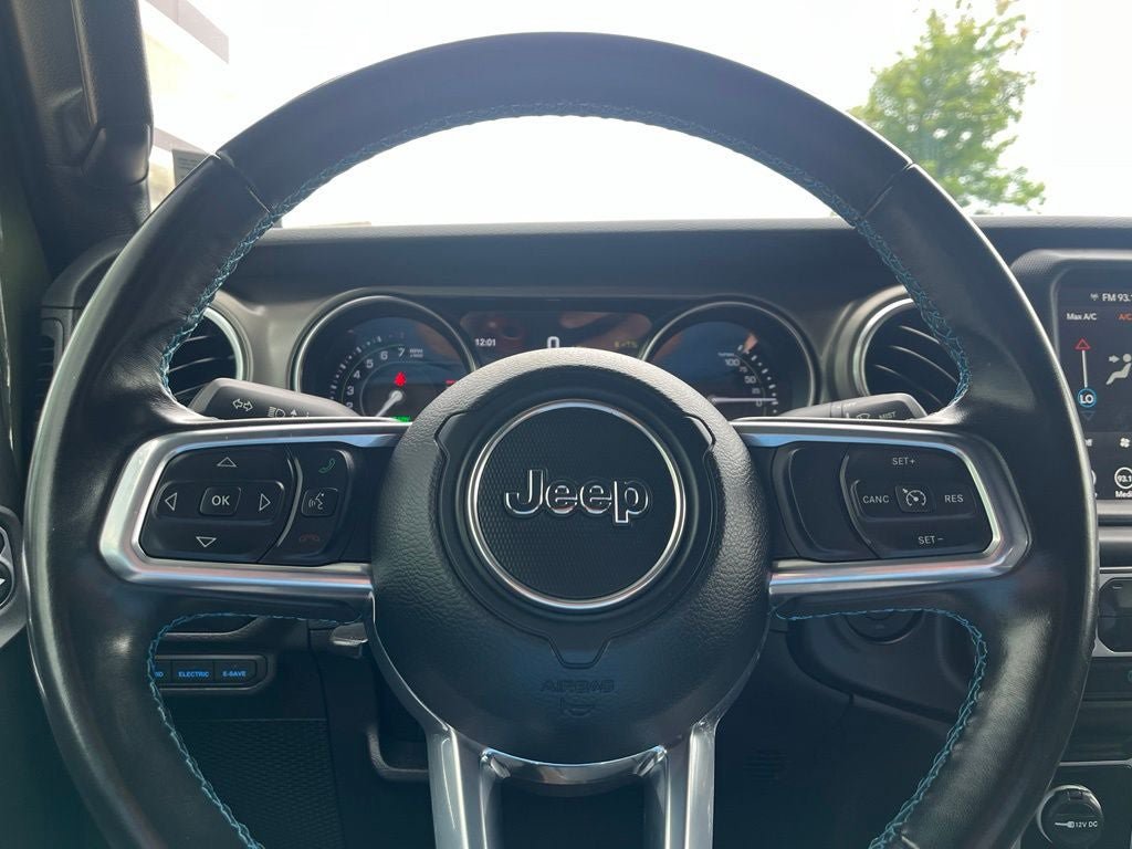 Used 2022 Jeep Wrangler Unlimited Rubicon 4xe AWD/4WD image 26