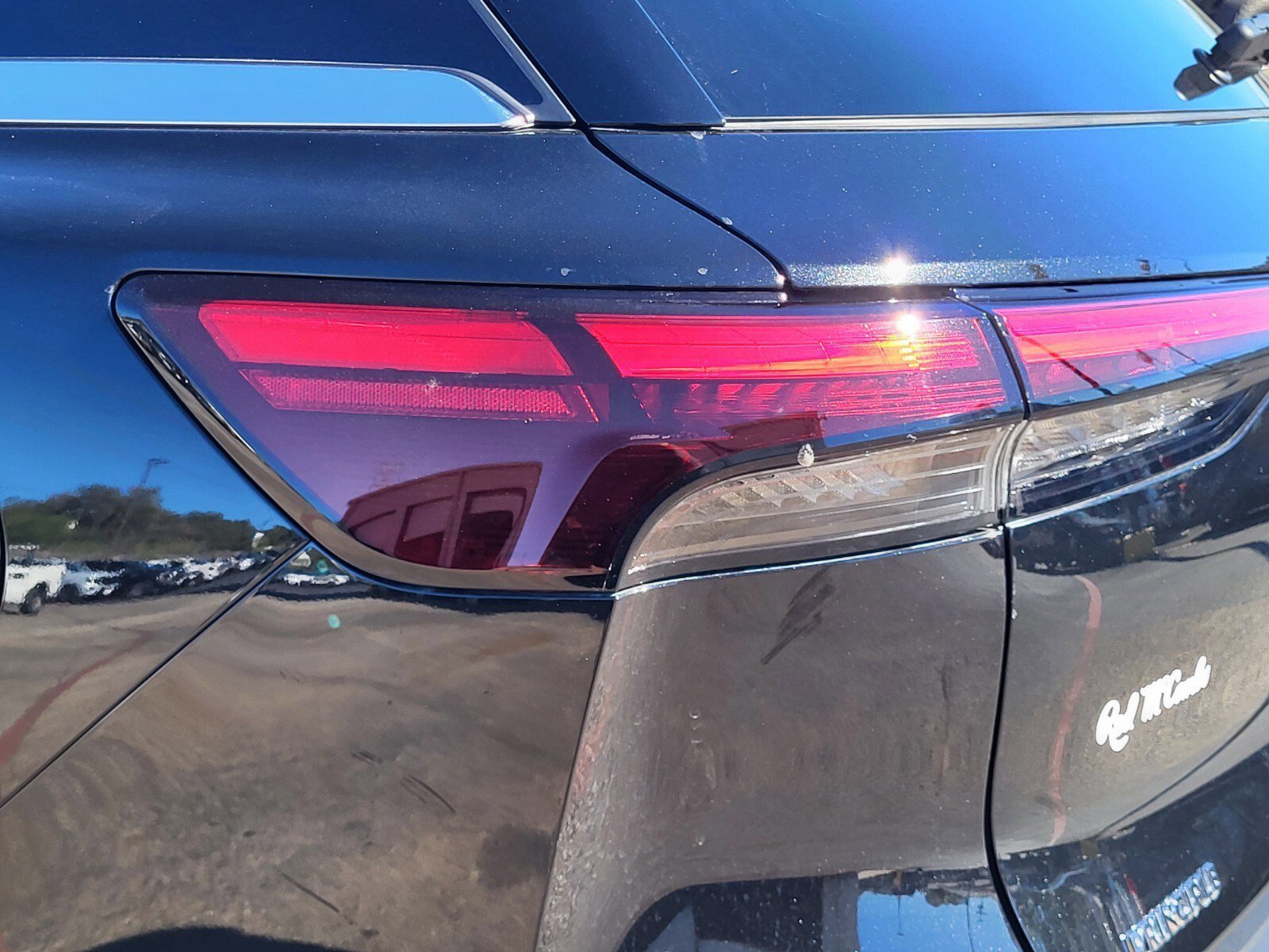 Used 2025 INFINITI QX60 Pure image 10