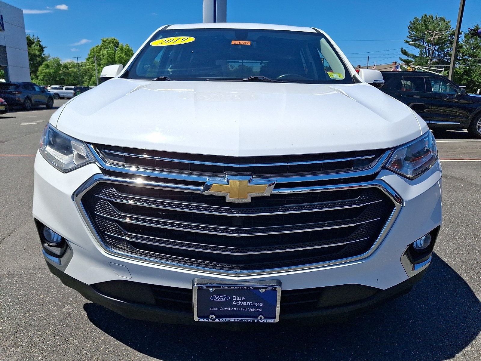 Used 2019 Chevrolet Traverse LT AWD/4WD image 3