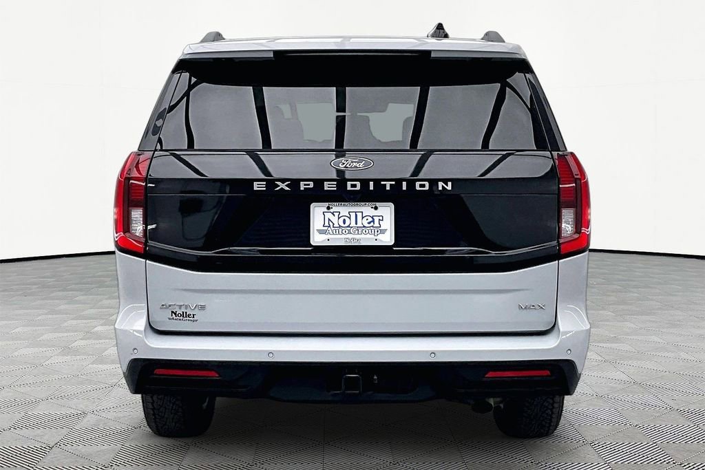 Certified 2025 Ford Expedition Max Active AWD/4WD image 4