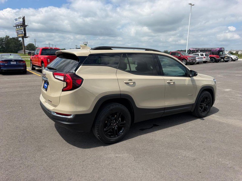 Used 2022 GMC Terrain AT4 w/ Infotainment Package II AWD/4WD image 5