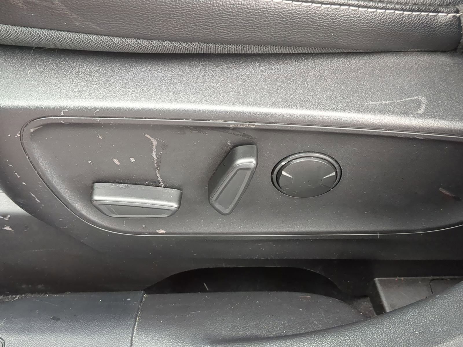 Certified 2022 Ford Escape SEL image 21