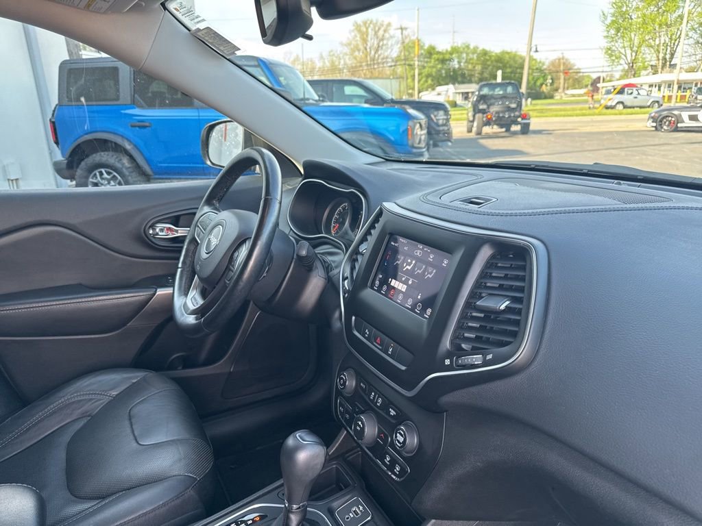 Used 2021 Jeep Cherokee Latitude Lux FWD image 36