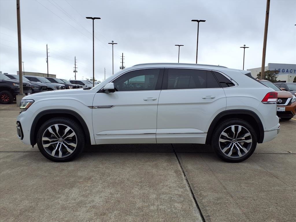 Used 2022 Volkswagen Atlas Cross Sport SEL Premium R-Line w/ Cross Sport MDO Package image 3