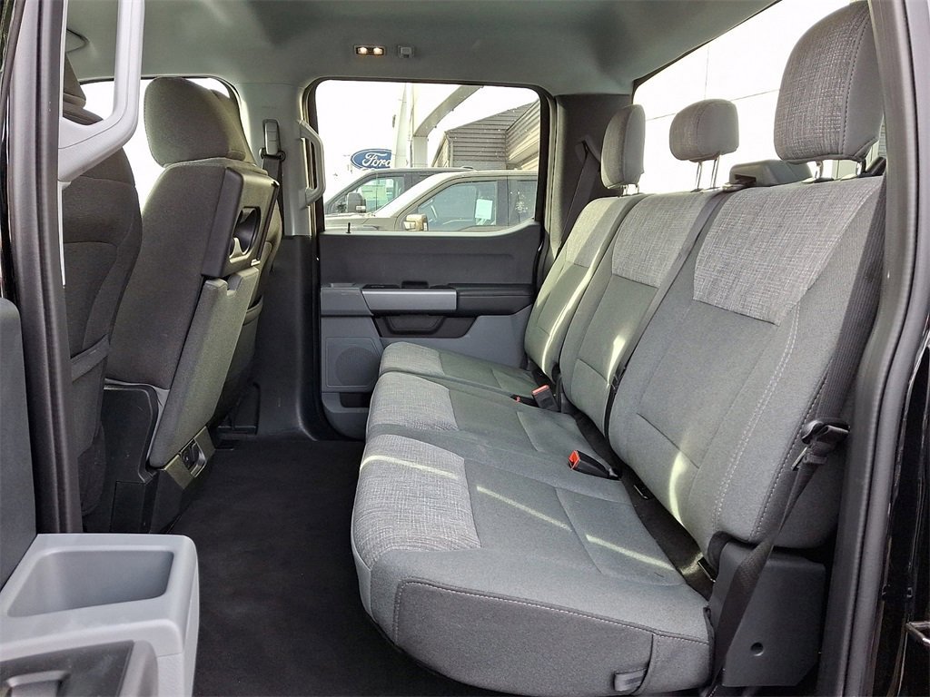 Certified 2025 Ford F250 XLT w/ Snow Plow Prep Package image 10