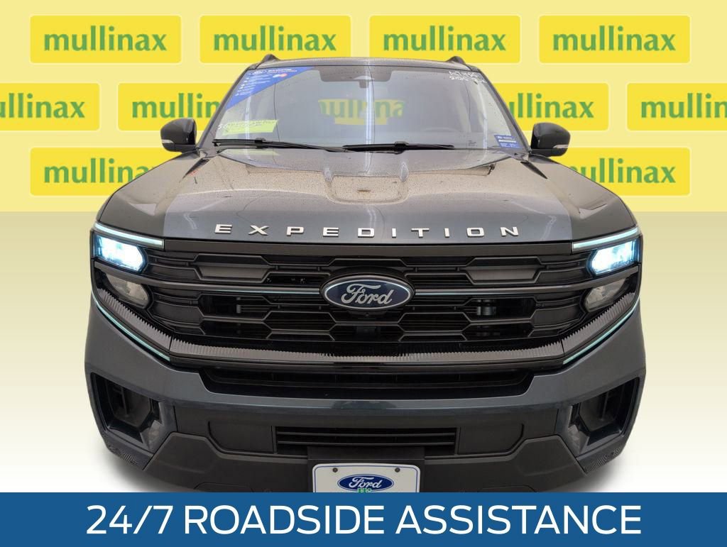 Certified 2025 Ford Expedition Max Active image 18