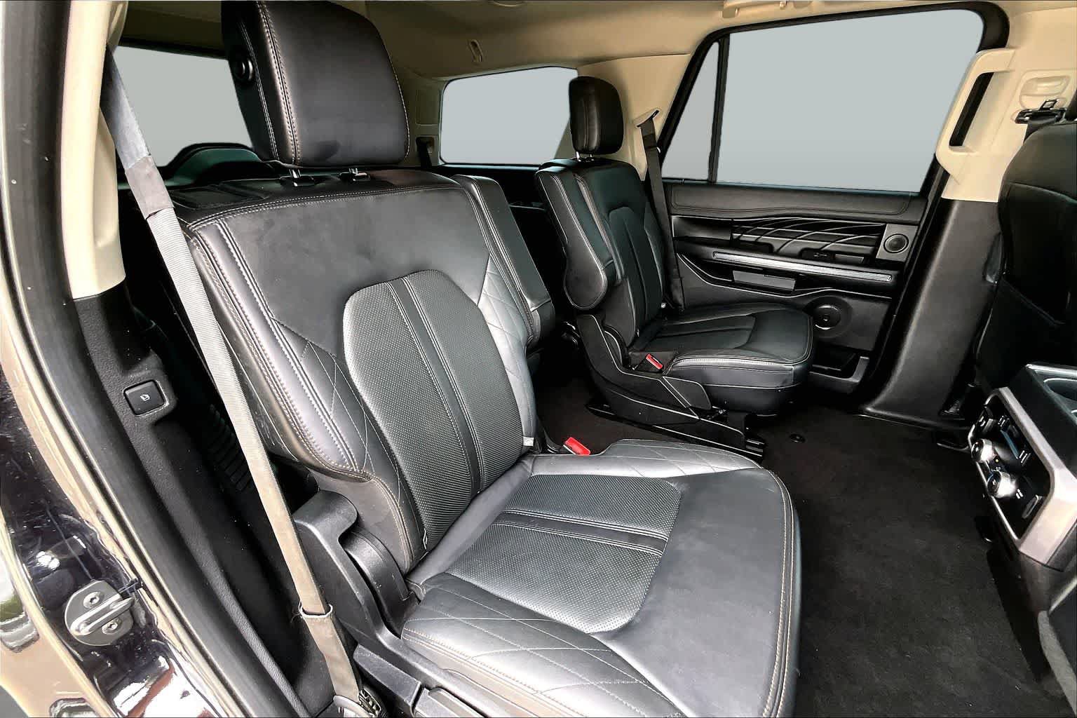 Certified 2019 Ford Expedition Platinum RWD image 19