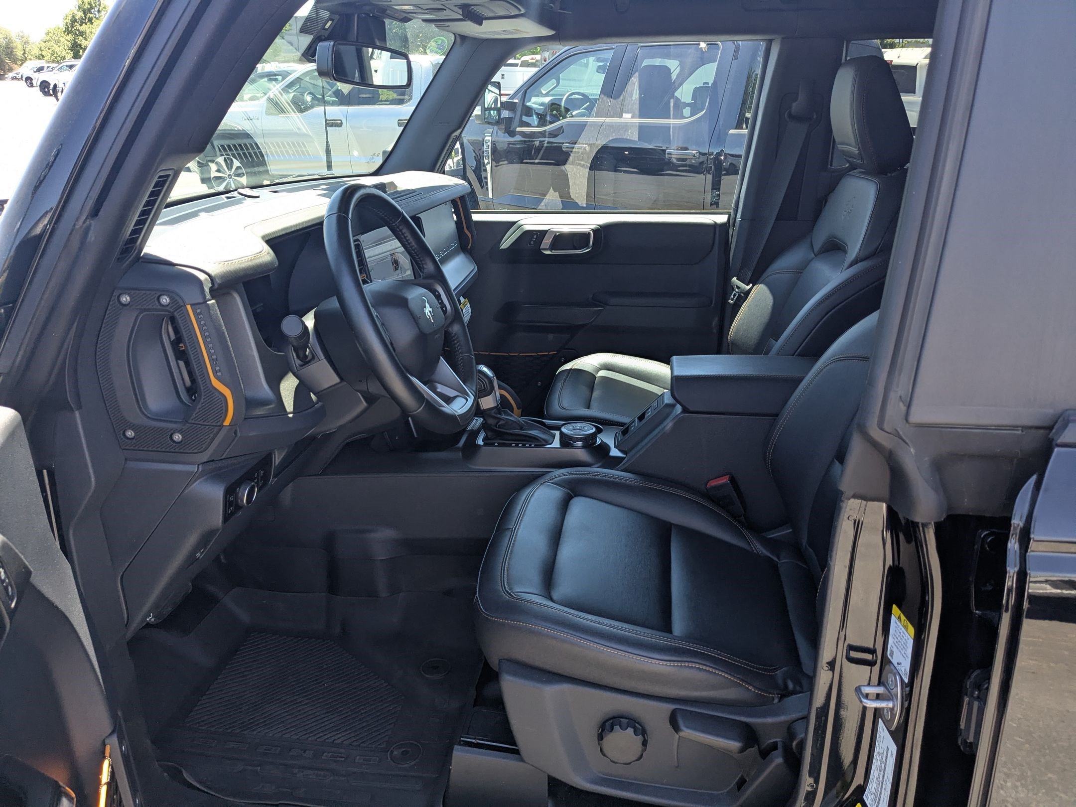 Certified 2024 Ford Bronco Badlands AWD/4WD image 29
