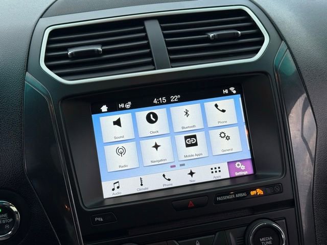 Certified 2017 Ford Explorer XLT w/ Equipment Group 202A image 23