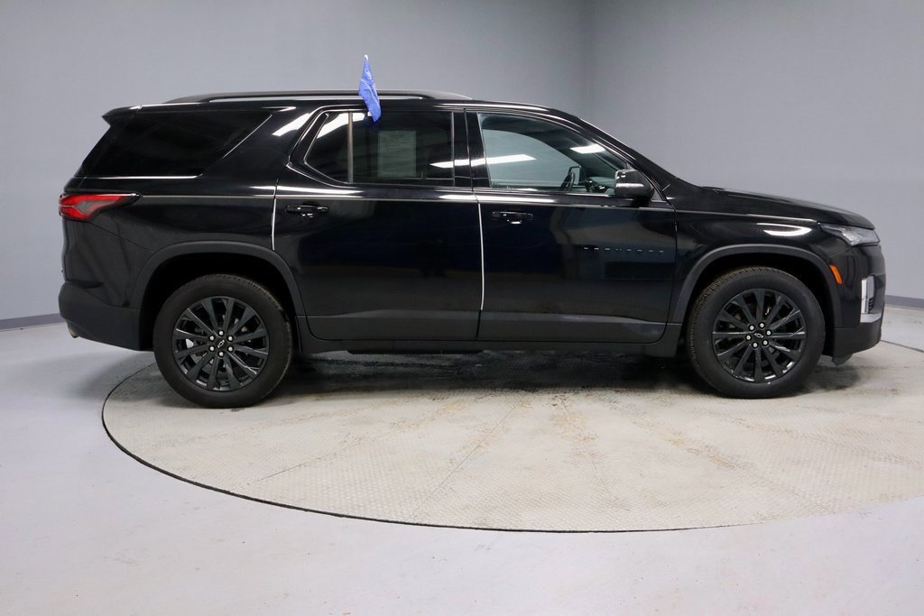 Used 2023 Chevrolet Traverse RS w/ LPO, Floor Liner Package image 6