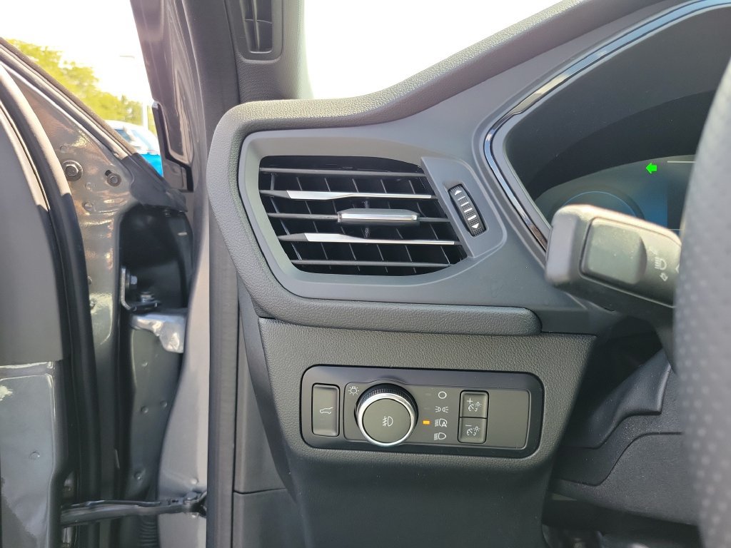 Certified 2023 Ford Escape ST-Line Elite w/ Premium Technology Package AWD/4WD image 24