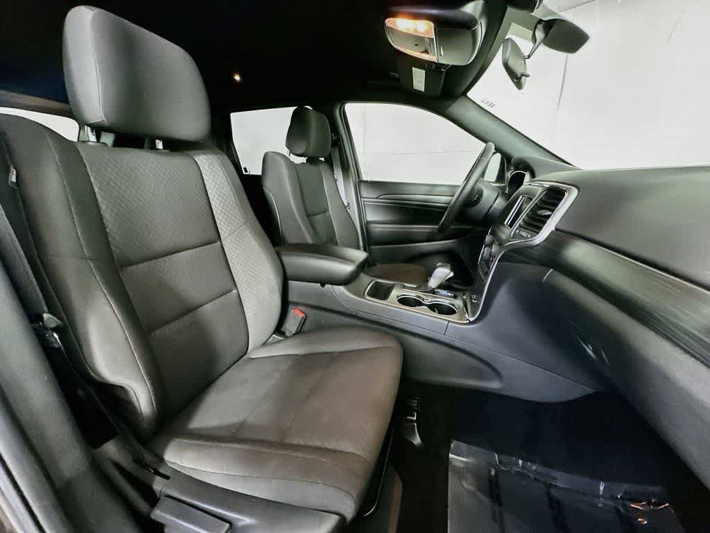 Used 2019 Jeep Grand Cherokee Laredo RWD image 13