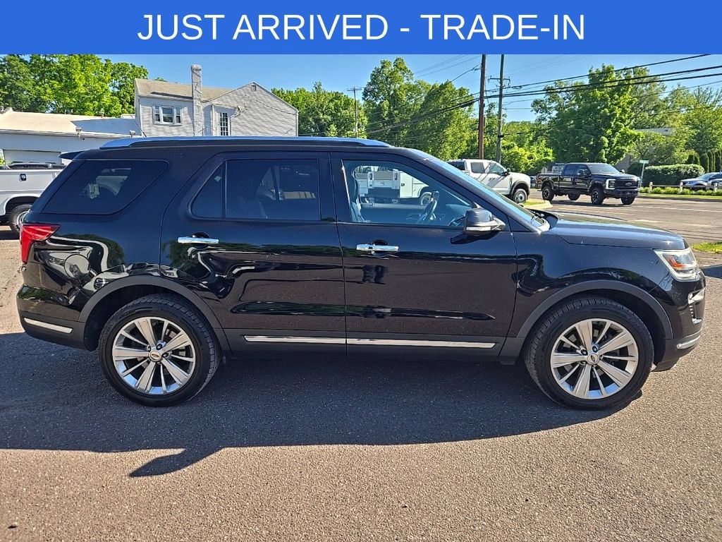 Certified 2018 Ford Explorer Limited AWD/4WD image 9
