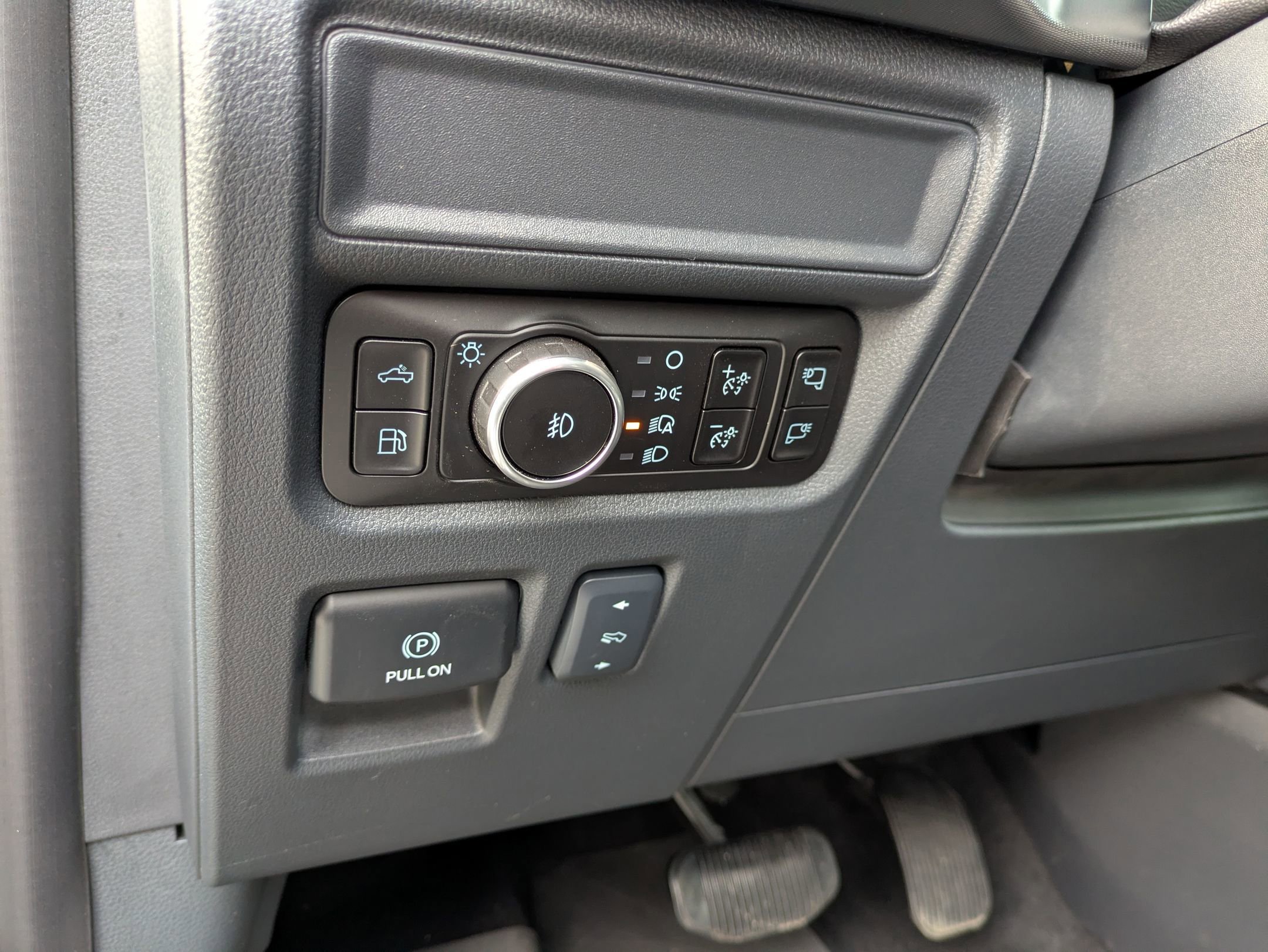 Certified 2025 Ford F150 Platinum w/ Equipment Group 702A High image 20