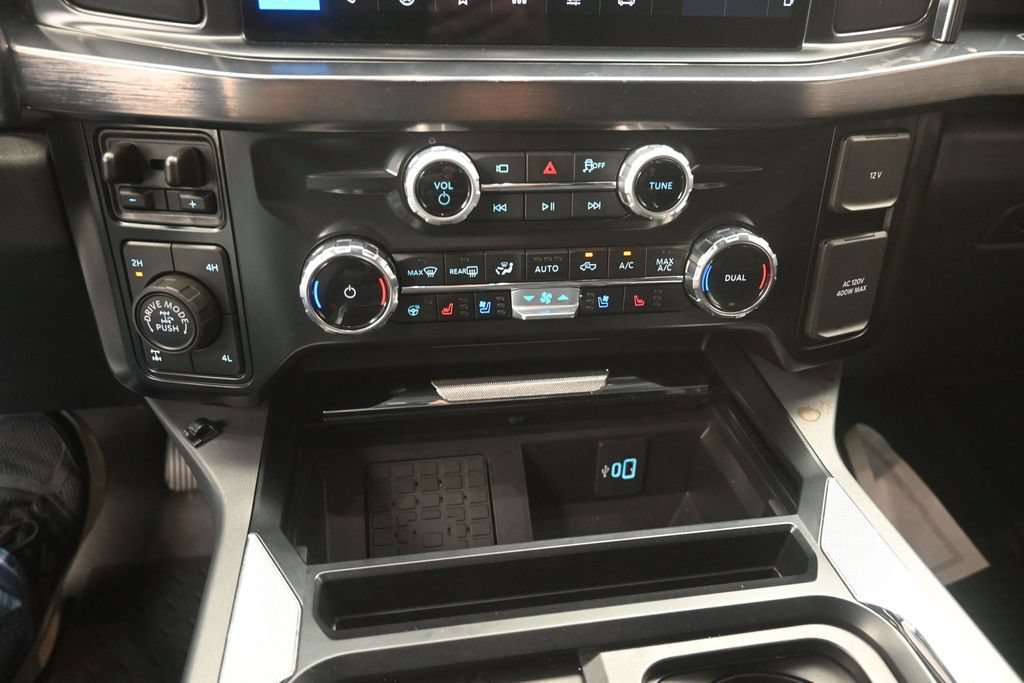 Certified 2025 Ford F250 Lariat w/ Tremor Off-Road Package AWD/4WD image 9