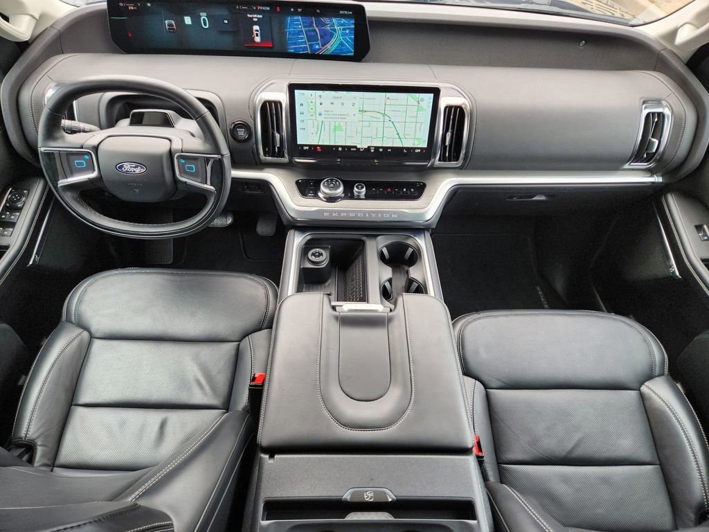 Certified 2025 Ford Expedition Max Platinum image 14