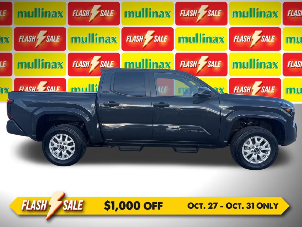 Used 2025 Toyota Tacoma SR5 AWD/4WD image 2